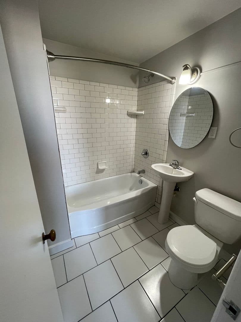 Ames Apartment: 301 Main Street