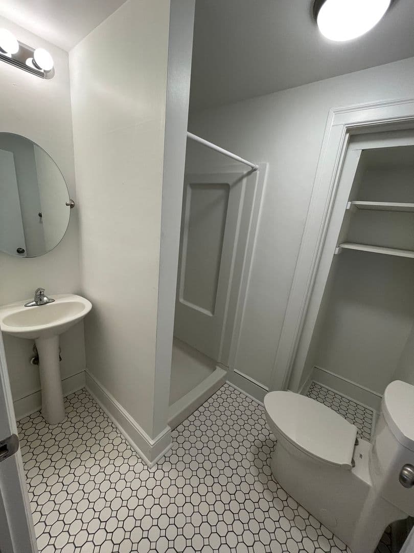 Ames Apartment: 301 Main Street