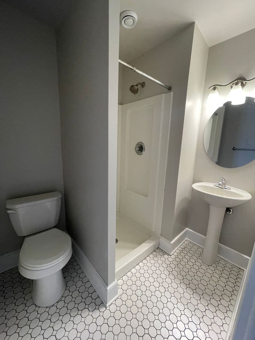 Ames Apartment: 301 Main Street