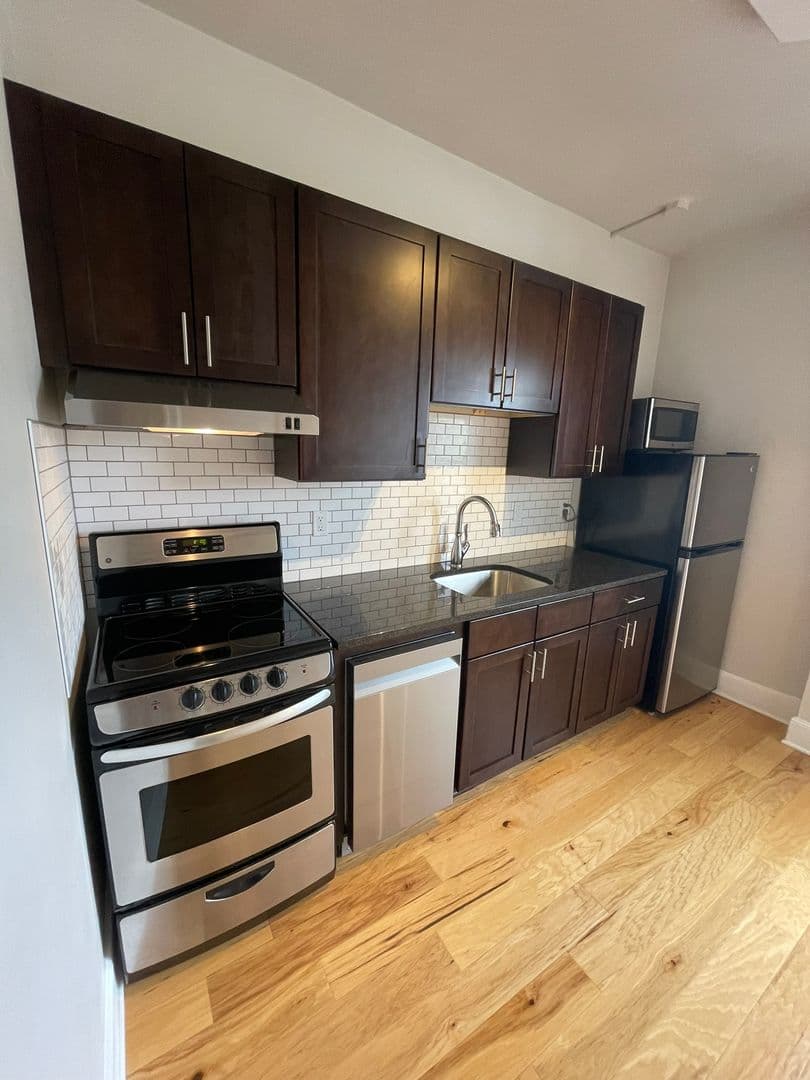 Ames Apartment: 301 Main Street