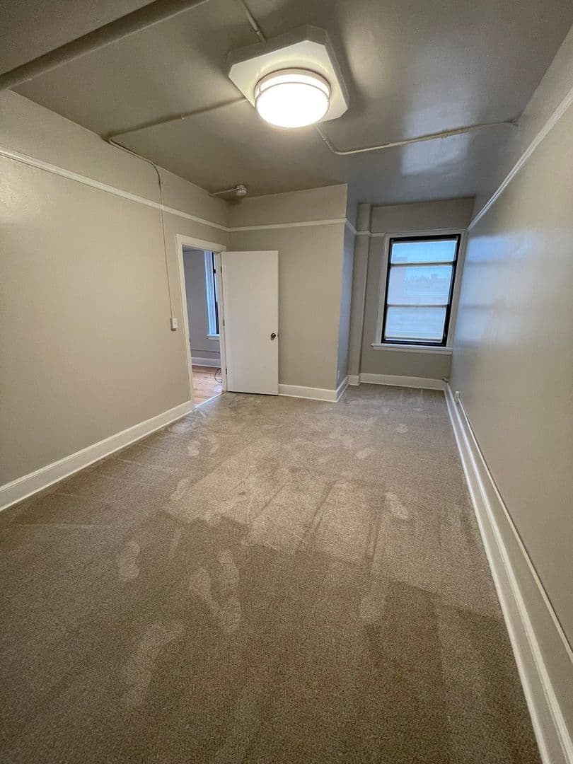 Ames Apartment: 301 Main Street