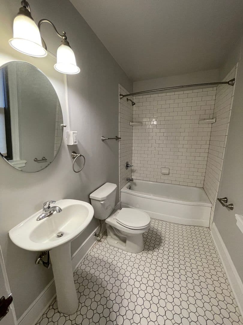 Ames Apartment: 301 Main Street
