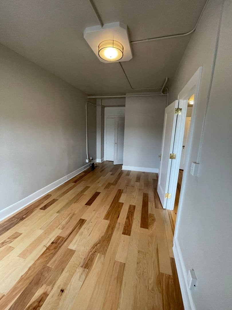 Ames Apartment: 301 Main Street