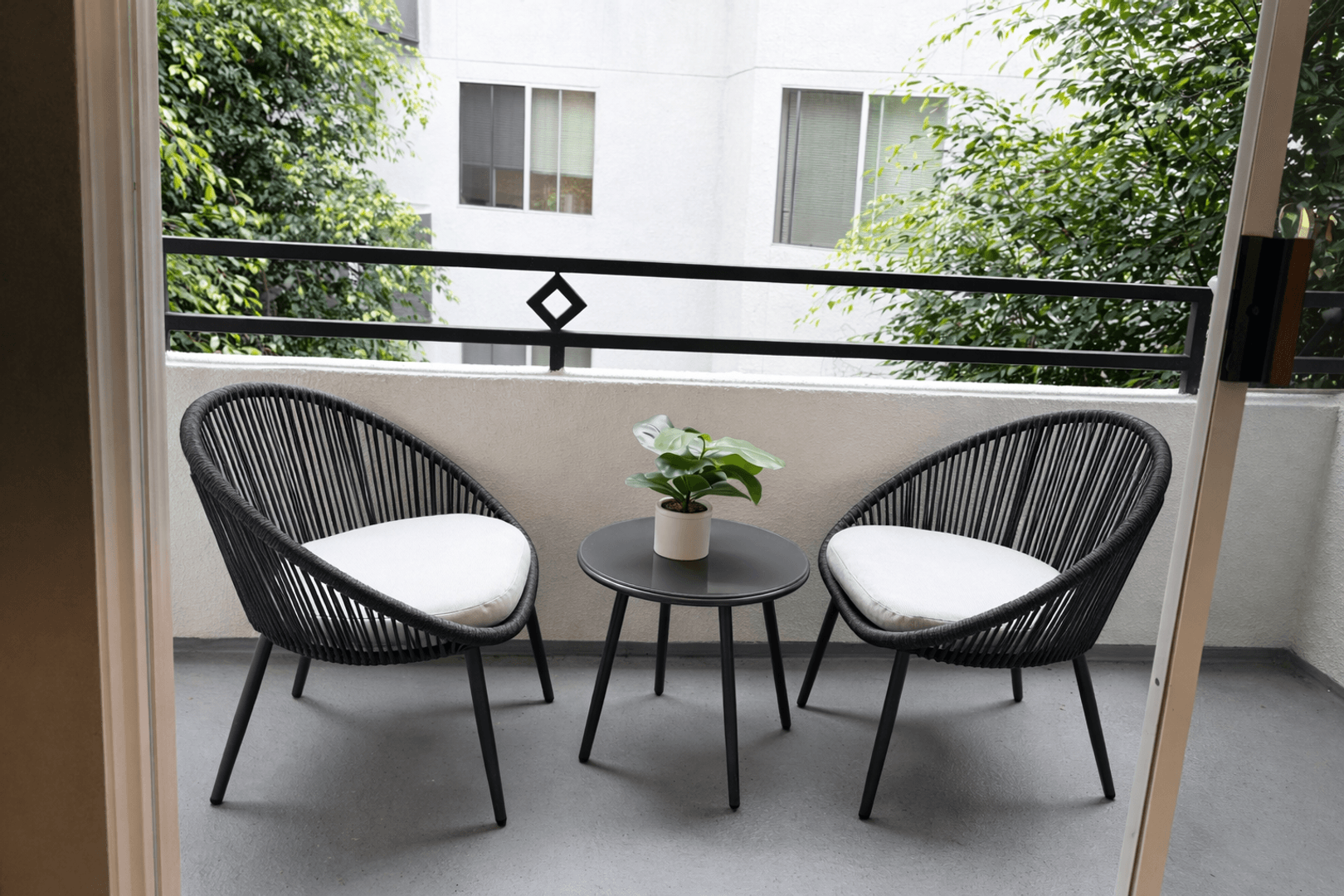 Los Angeles Apartment: 10600 Wilshire 308