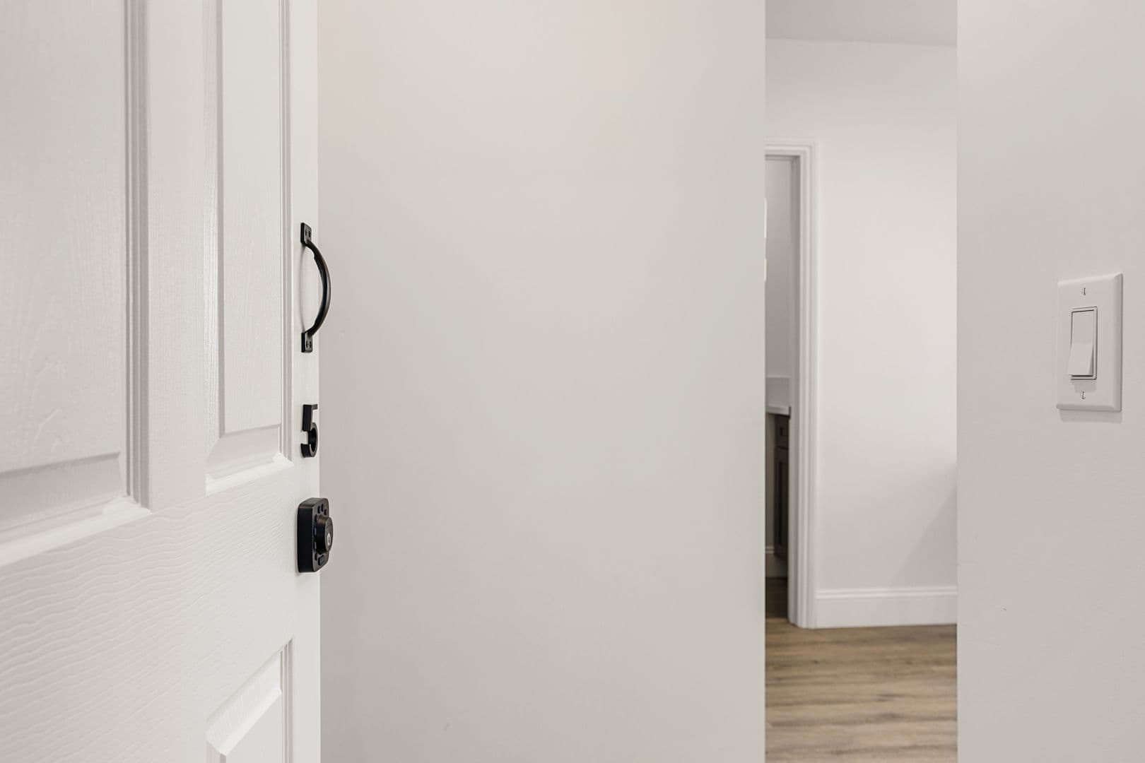 Los Angeles Apartment: 1740 Kelton Ave, Los Angeles, CA 90024