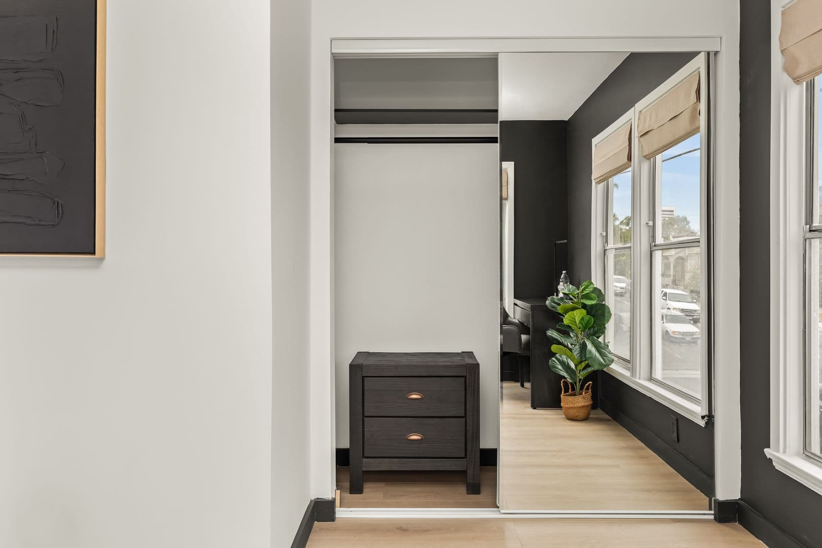 Los Angeles Apartment: 10791-10799 Ohio Ave. (1476 Malcolm Ave)