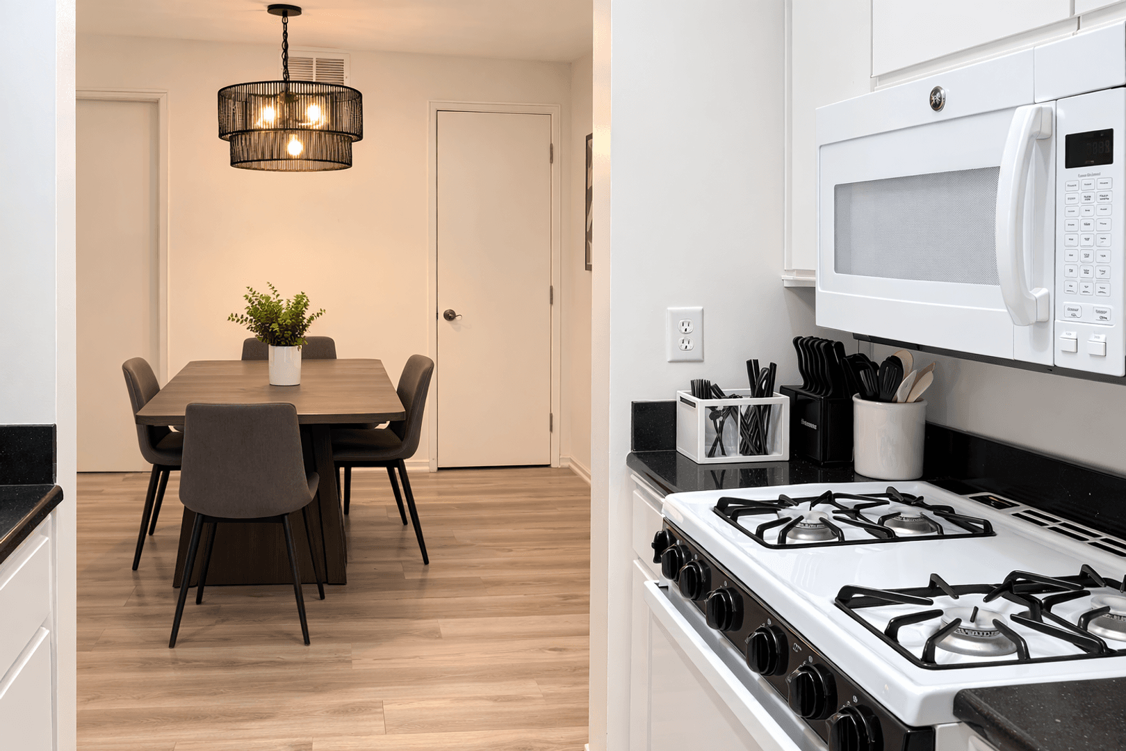 Los Angeles Apartment: 10600 Wilshire 308