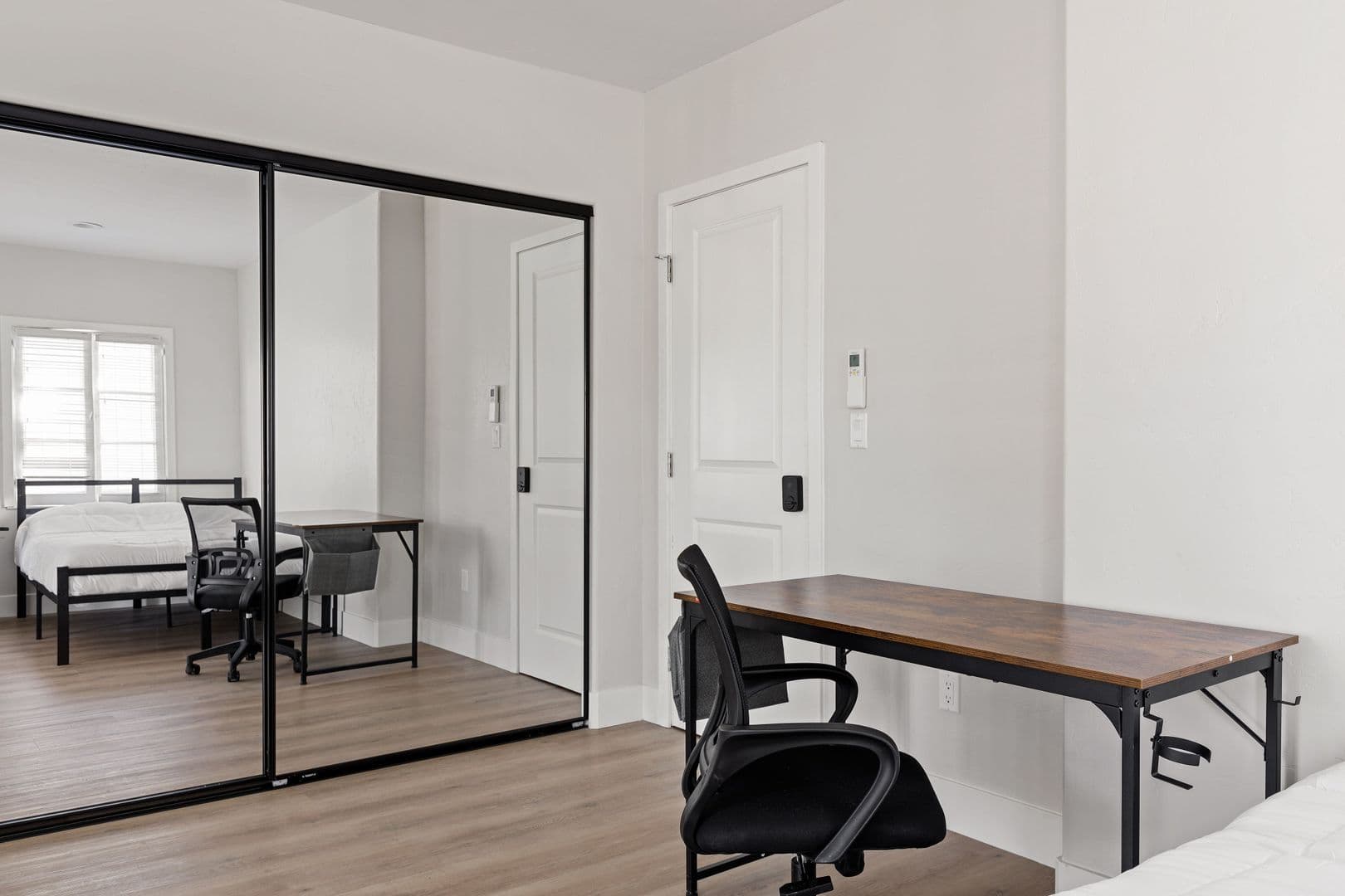 Los Angeles Apartment: 1707 Kelton Ave Los Angeles, CA 90024