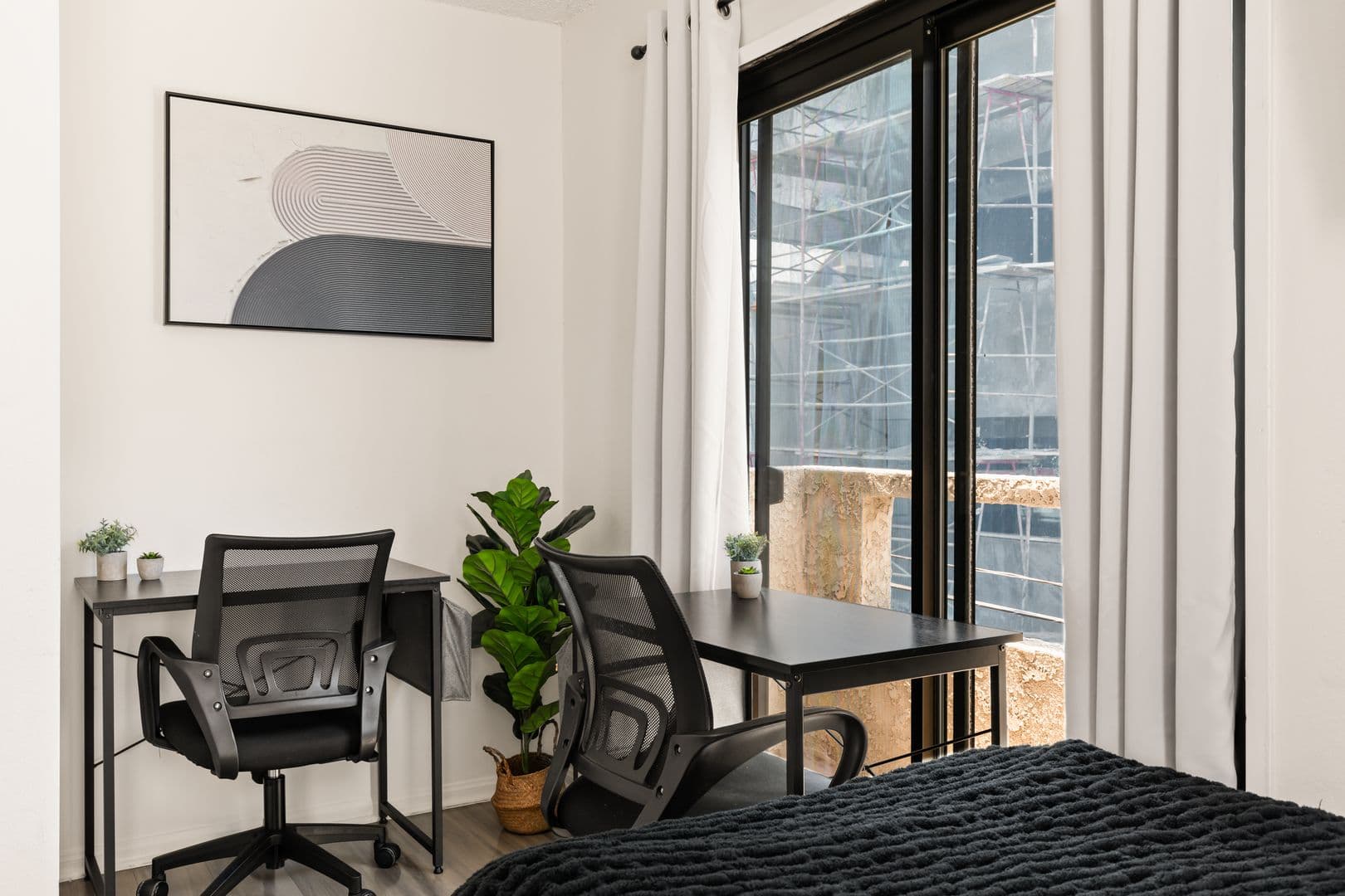 Los Angeles Apartment: 1823 Pelham 8