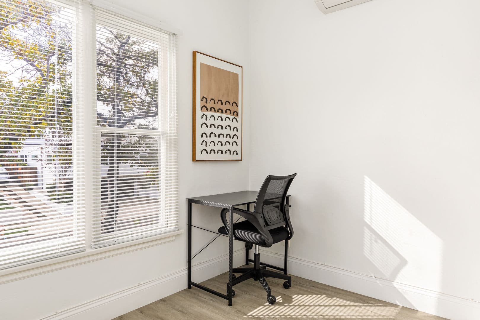 Los Angeles Apartment: 1740 Kelton Ave, Los Angeles, CA 90024