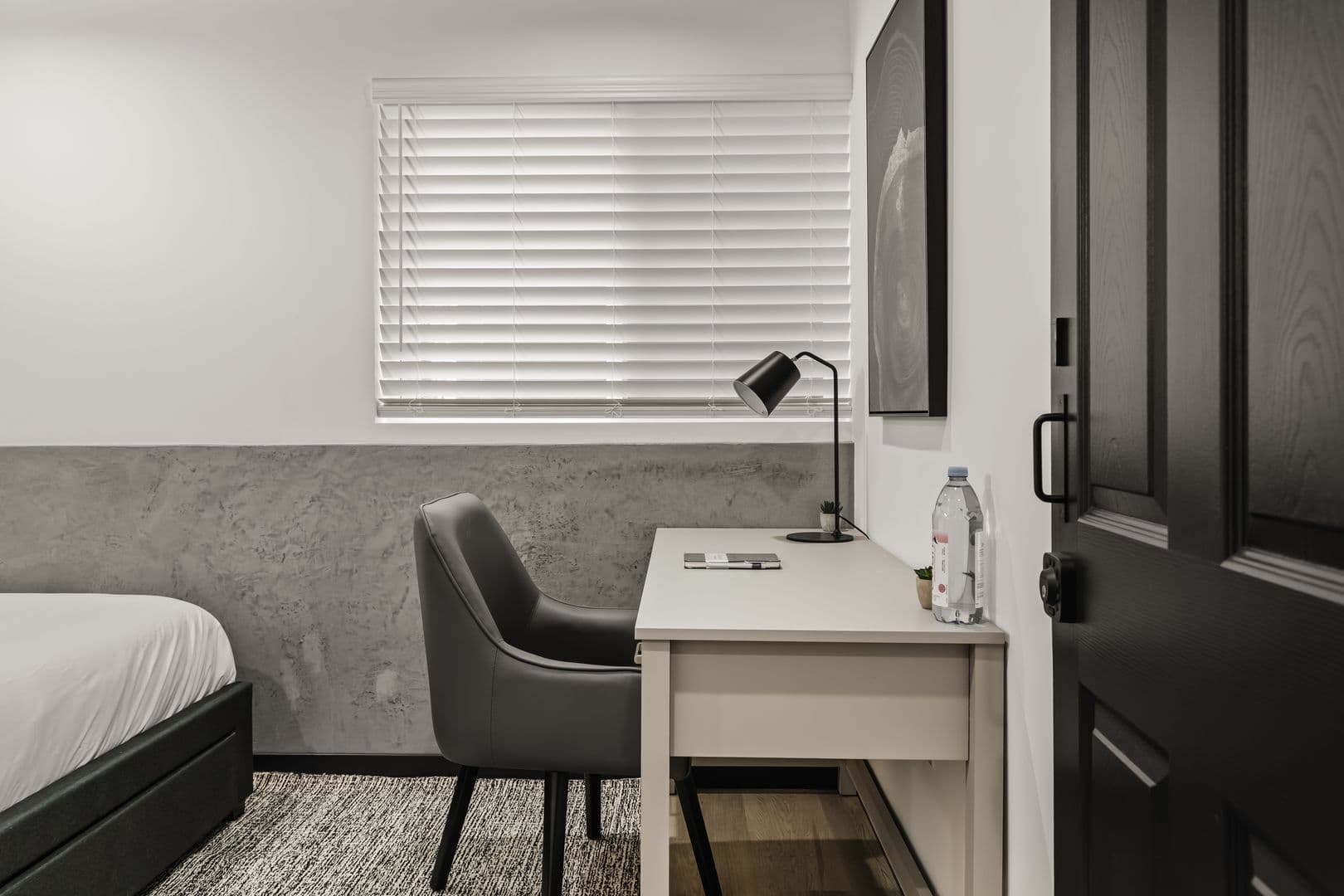 Los Angeles, Apartment: 1515 1/2 Selby Avenue - Single Room