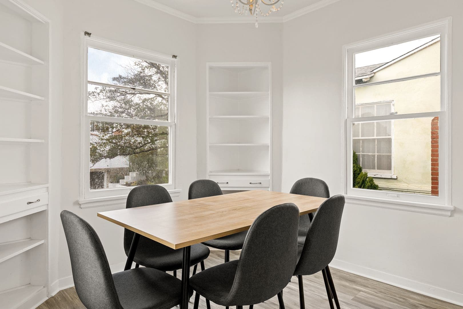 Los Angeles Apartment: 1740 Kelton Ave, Los Angeles, CA 90024