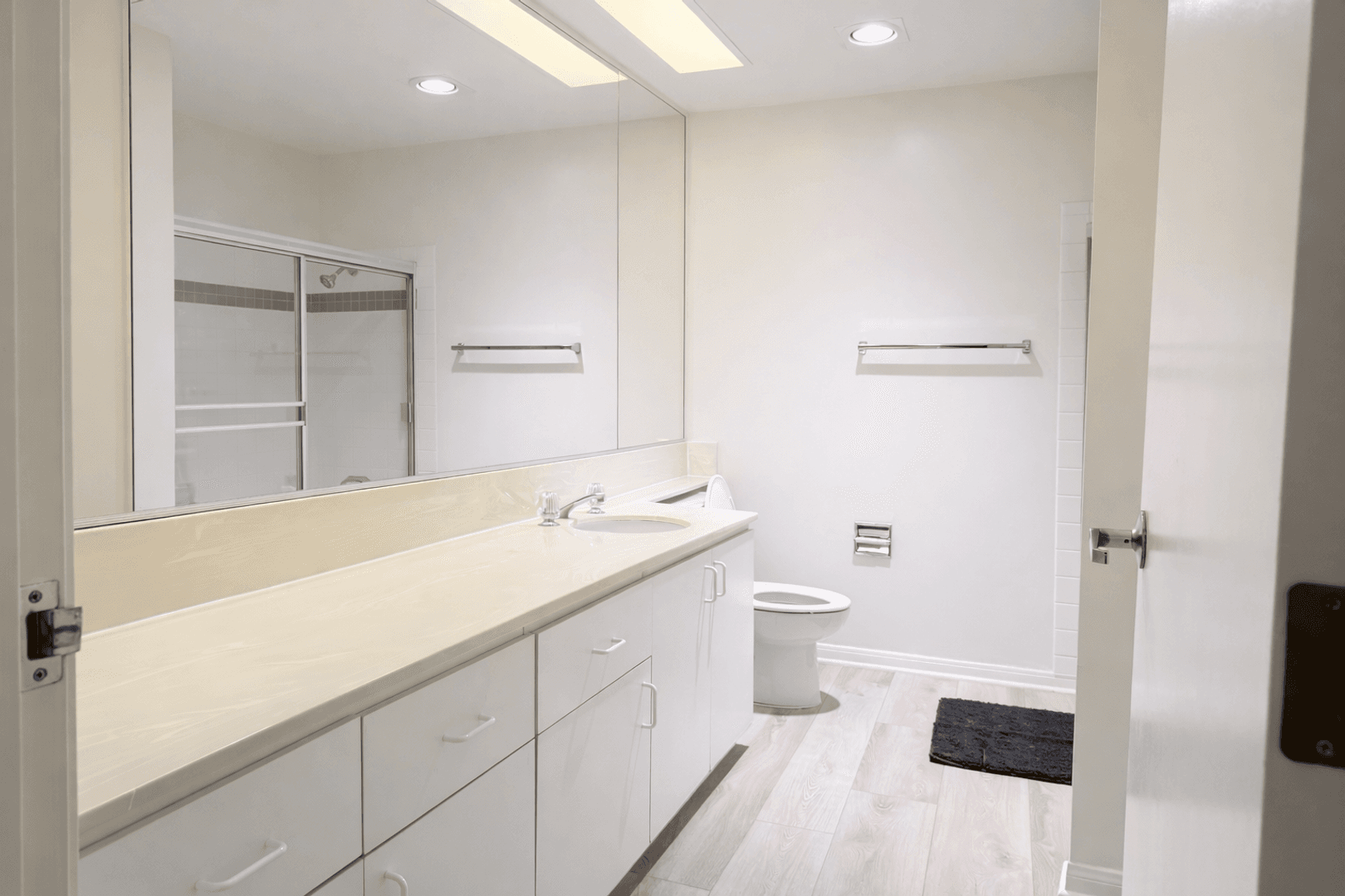 Los Angeles Apartment: 10600 Wilshire 308