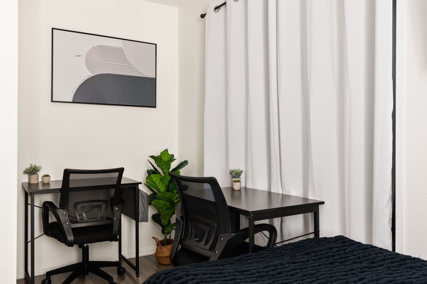 Los Angeles Apartment: 1823 Pelham 8