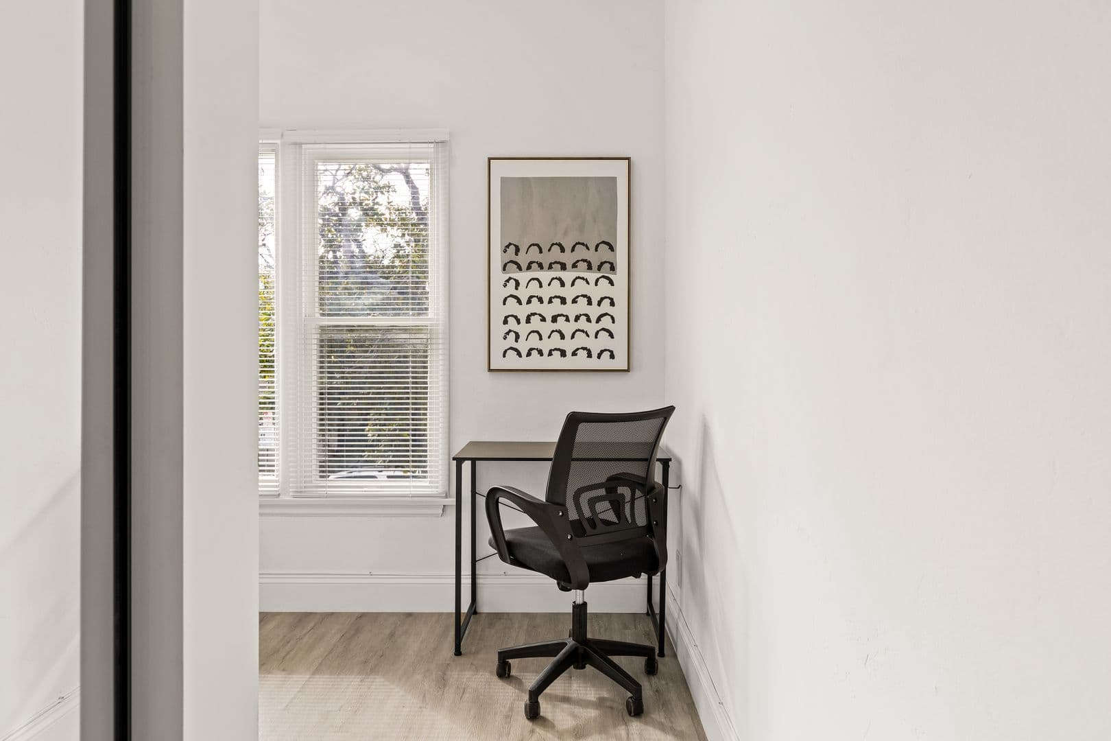 Los Angeles Apartment: 1740 Kelton Ave, Los Angeles, CA 90024