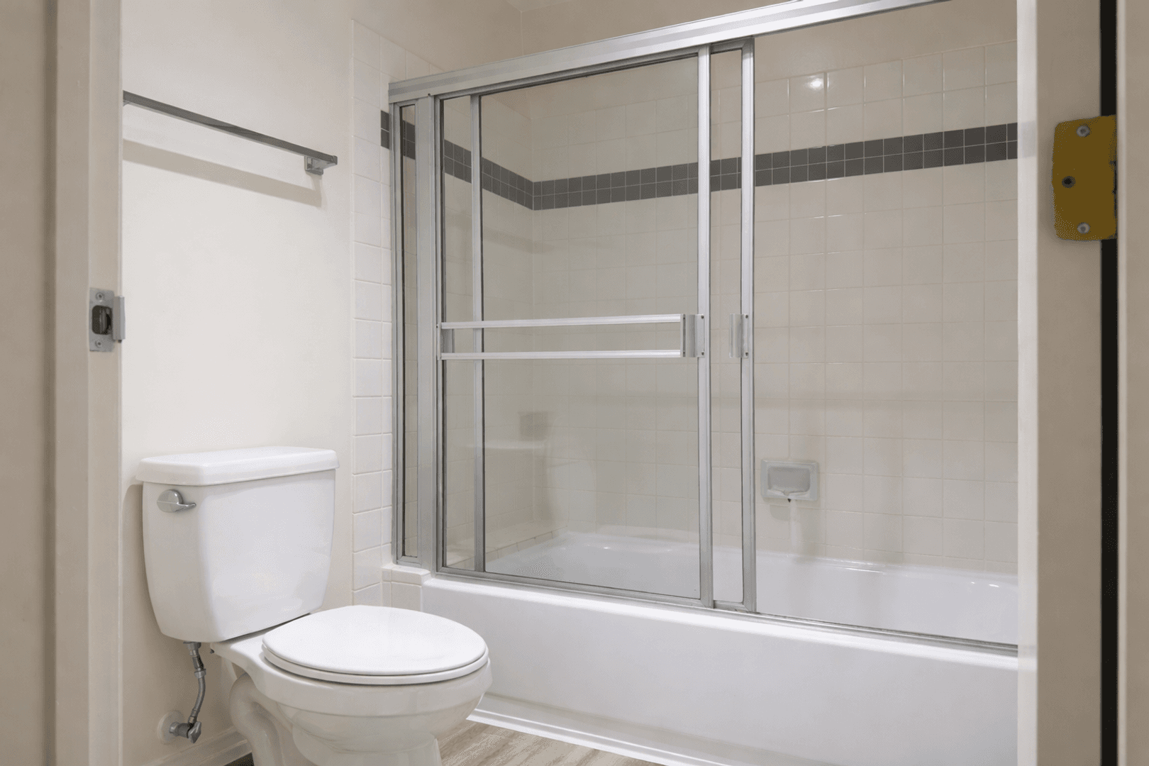 Los Angeles Apartment: 10600 Wilshire 308