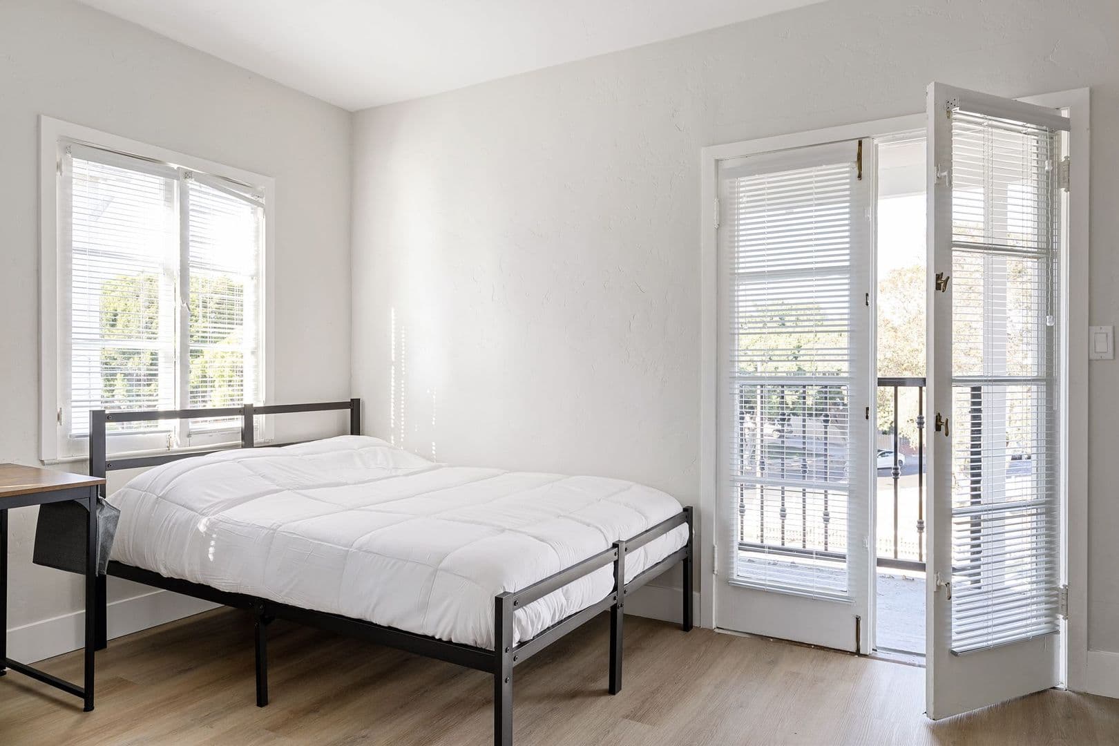 Los Angeles Apartment: 1707 Kelton Ave Los Angeles, CA 90024
