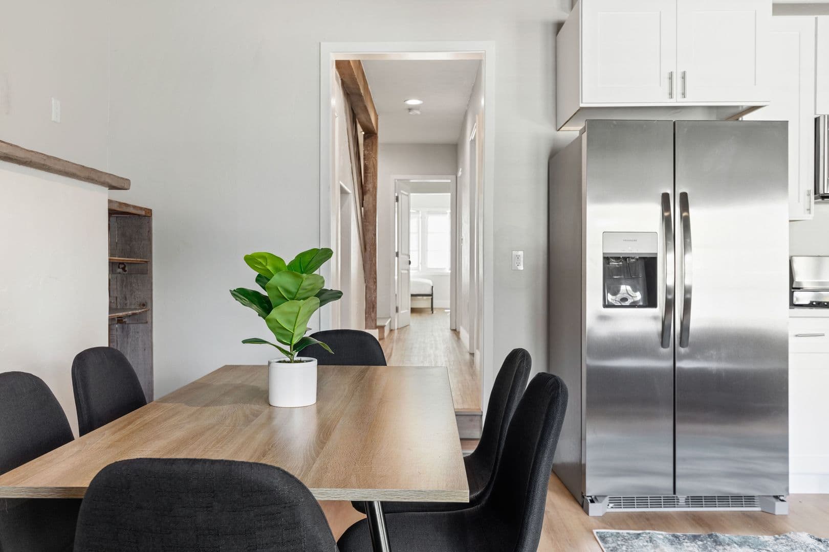 Los Angeles Apartment: 1707 Kelton Ave Los Angeles, CA 90024