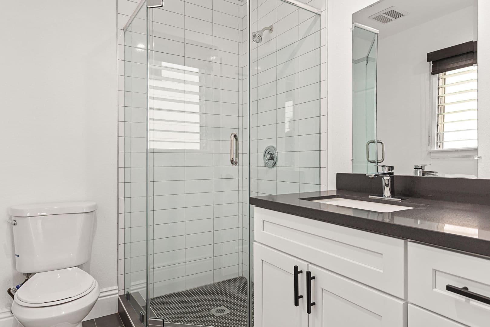 Los Angeles Apartment: 1515 Selby Ave