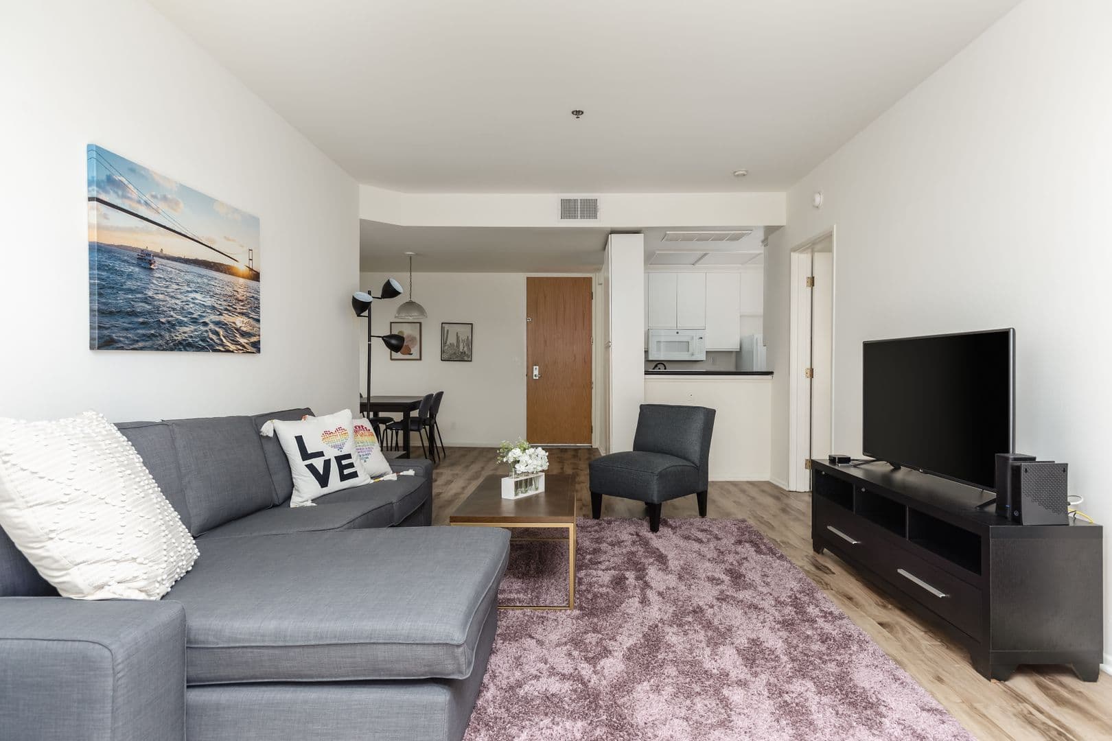 Los Angeles Apartment: 10600 Wilshire 611