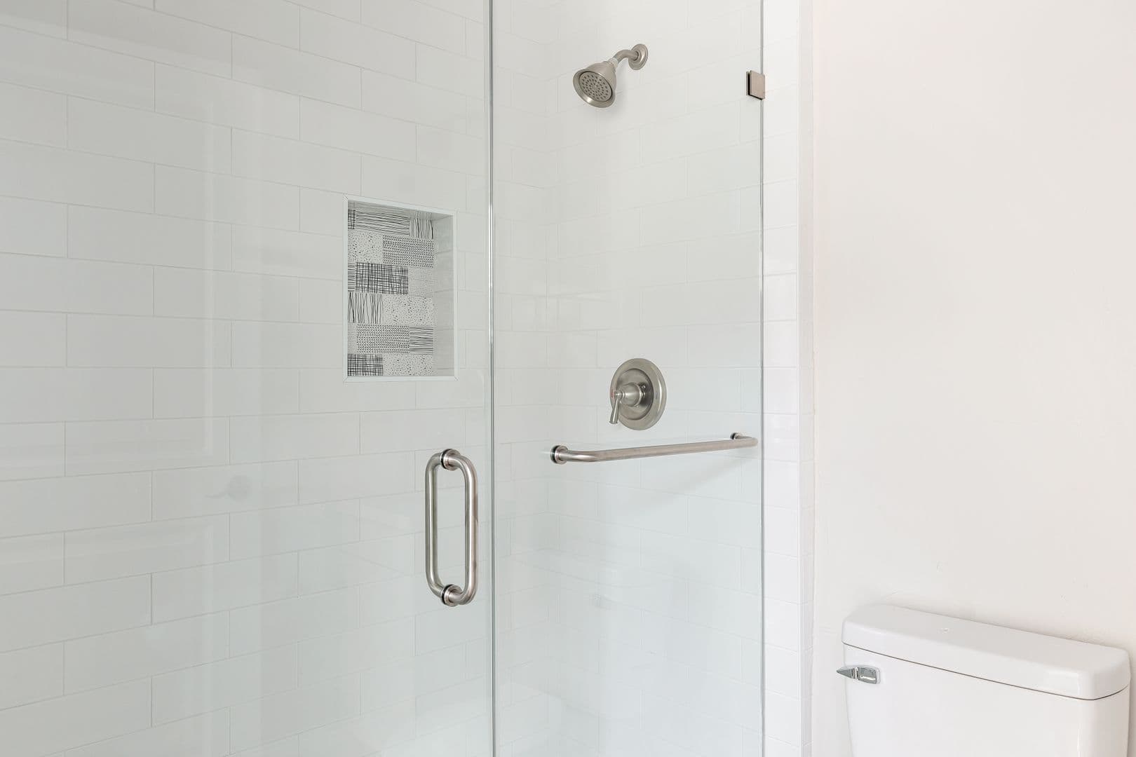 Los Angeles Apartment: 1709 Kelton Ave