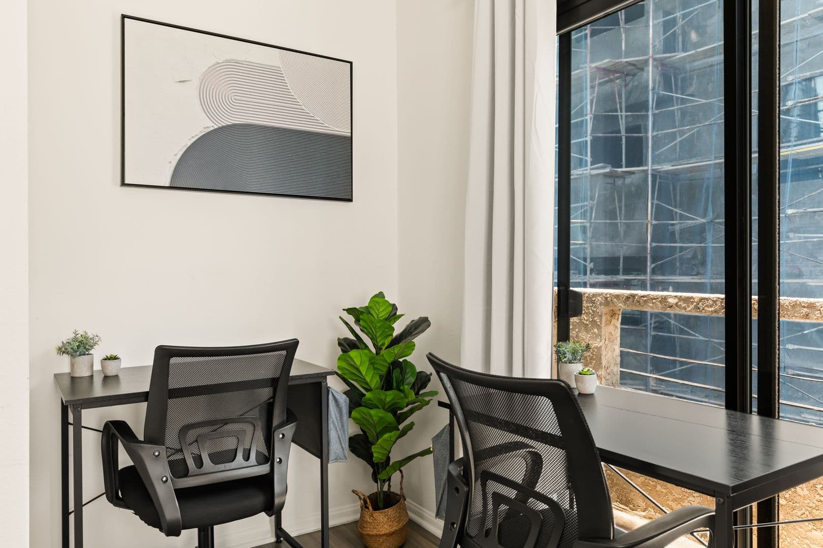 Los Angeles Apartment: 1823 Pelham 8
