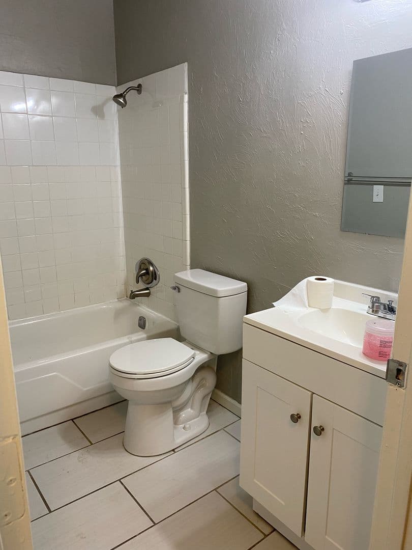Tulsa House: 6304 N Main St