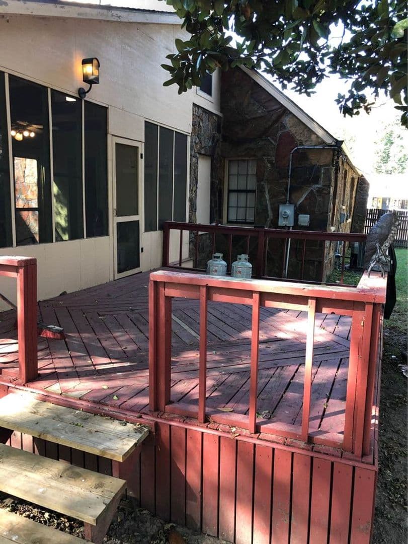 Tulsa House: 503 S 69th W Ave
