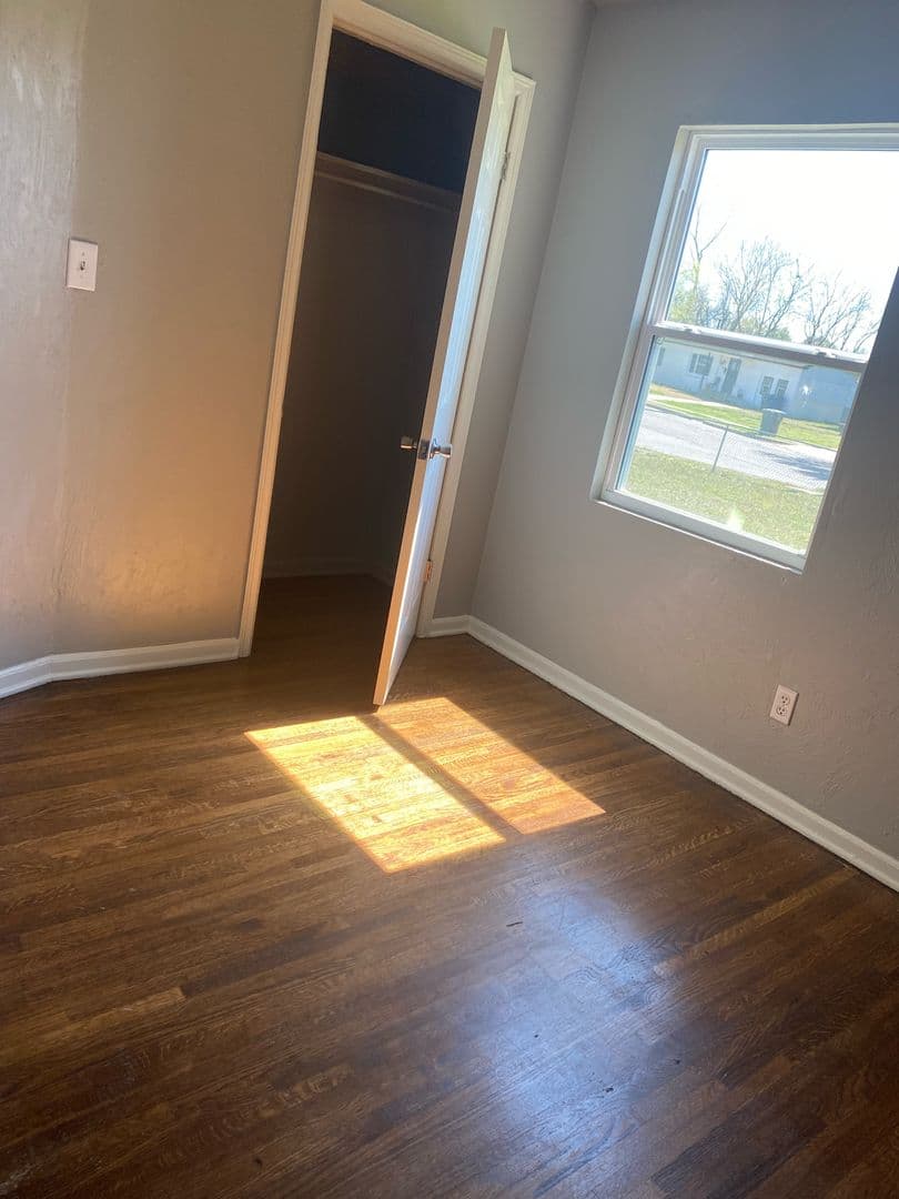 Tulsa House: 6304 N Main St
