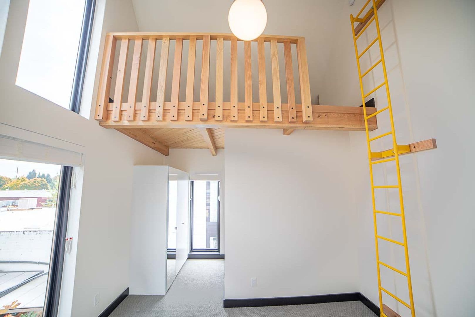 Portland Apartment: 3816 N Michigan Ave