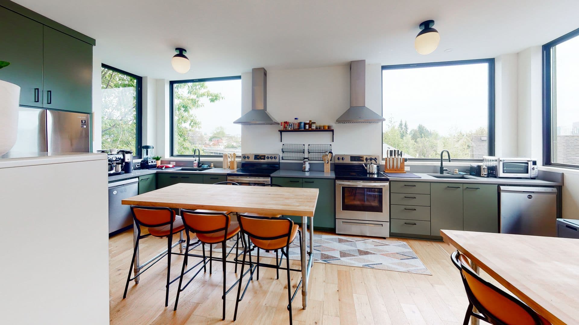 Portland Apartment: 1229 N Prescott Street