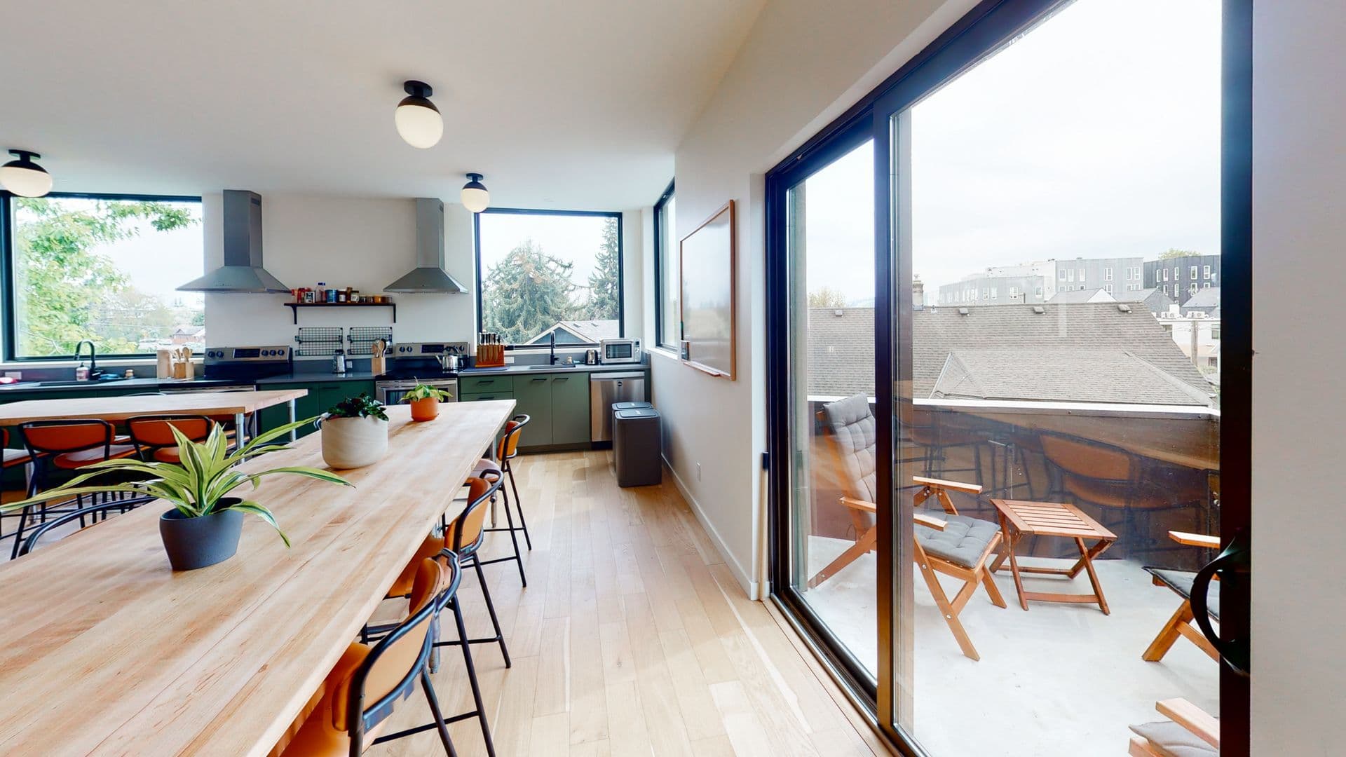 Portland Apartment: 1229 N Prescott Street