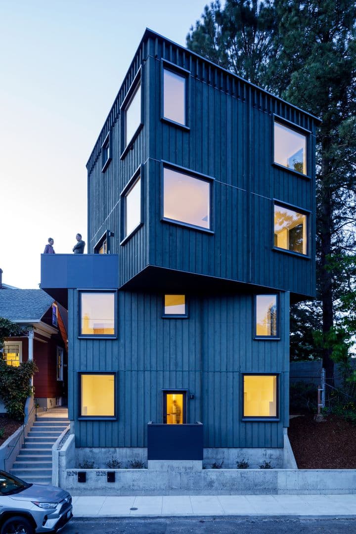 Portland Apartment: 1225 N Prescott Street