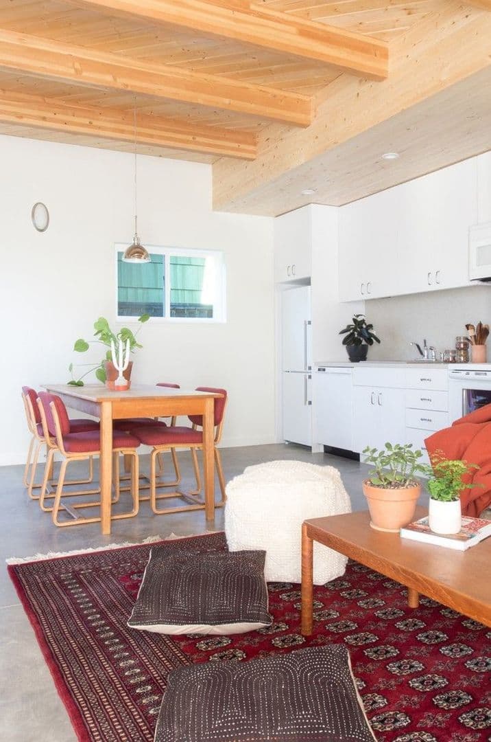 Portland Apartment: 4405 N Commercial