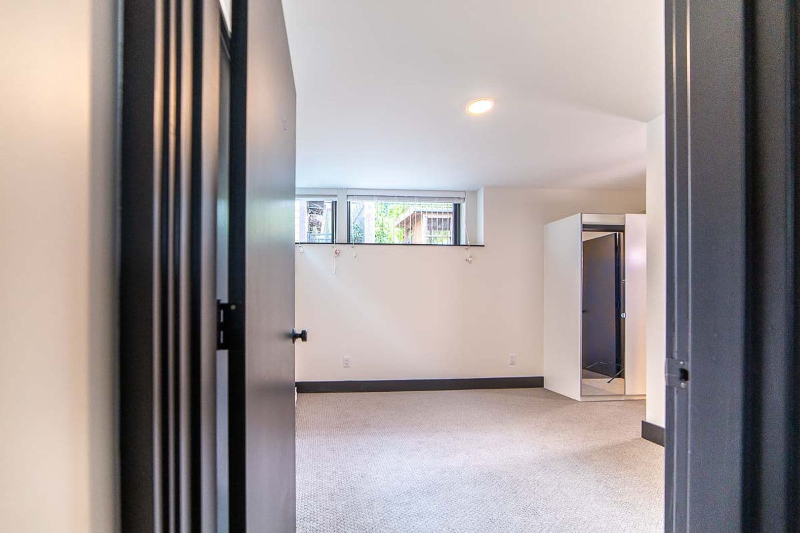 Portland Apartment: 3816 N Michigan Ave
