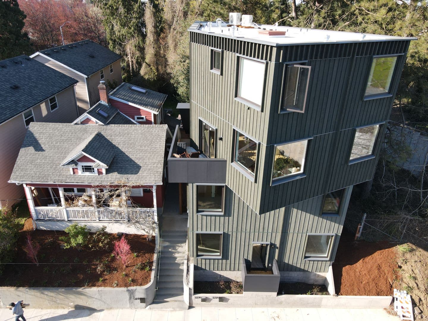 Portland Apartment: 1235 N Prescott Street