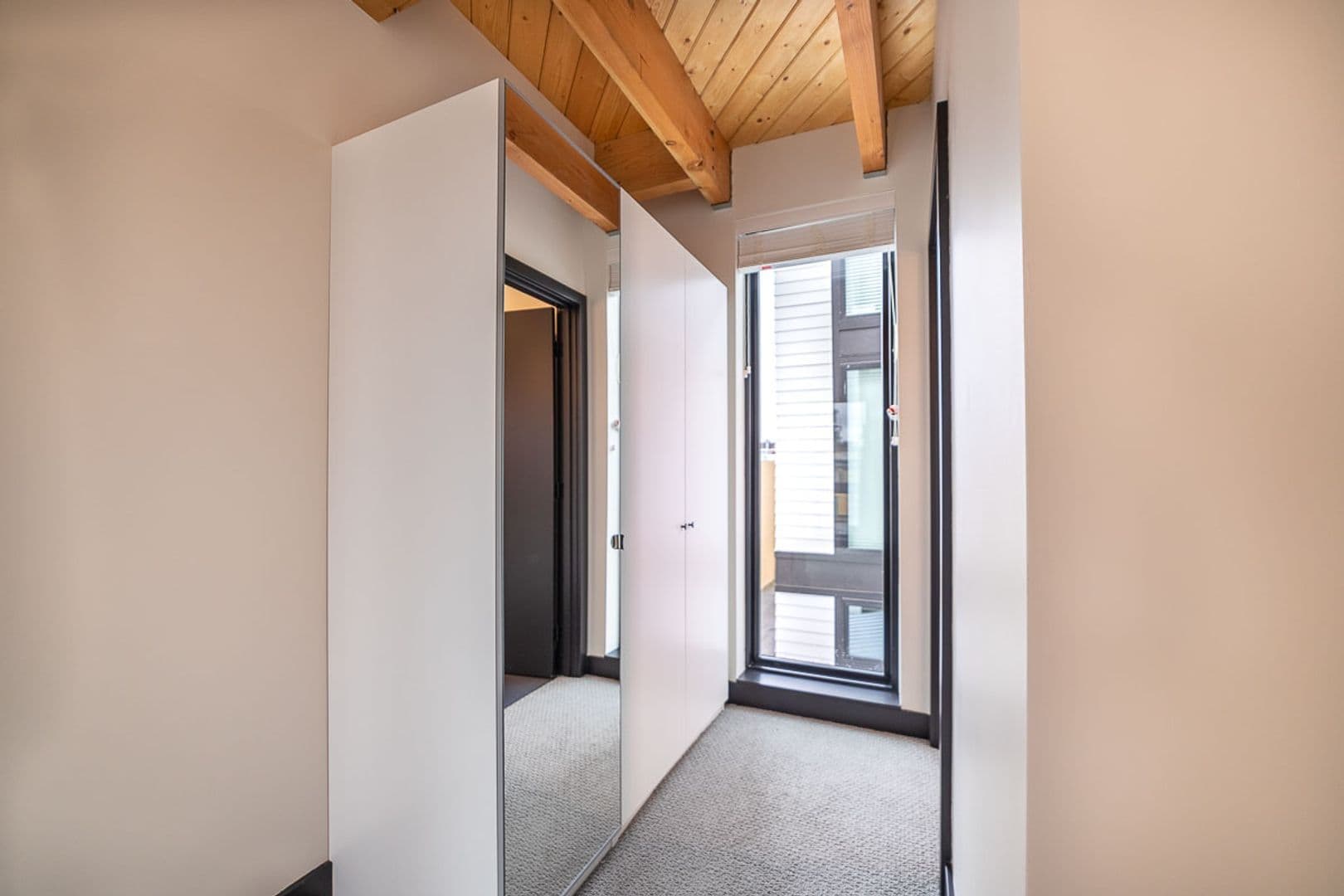 Portland Apartment: 3816 N Michigan Ave