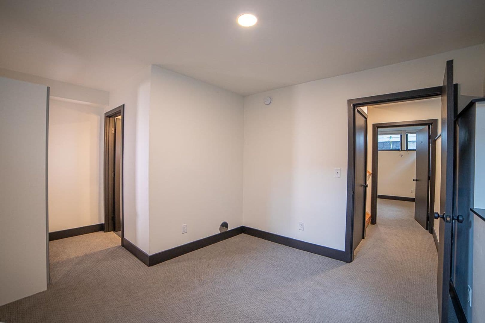 Portland Apartment: 3816 N Michigan Ave