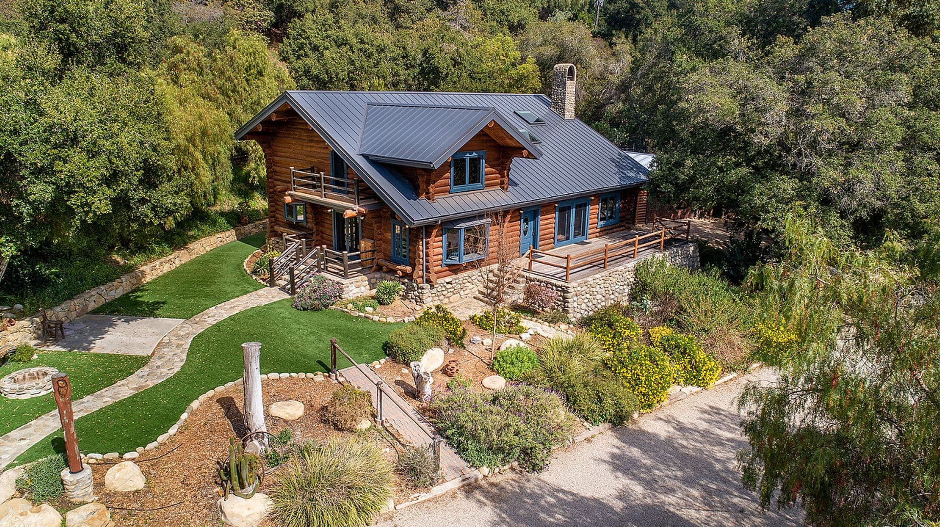 Ojai House: 263 E Villanova Road