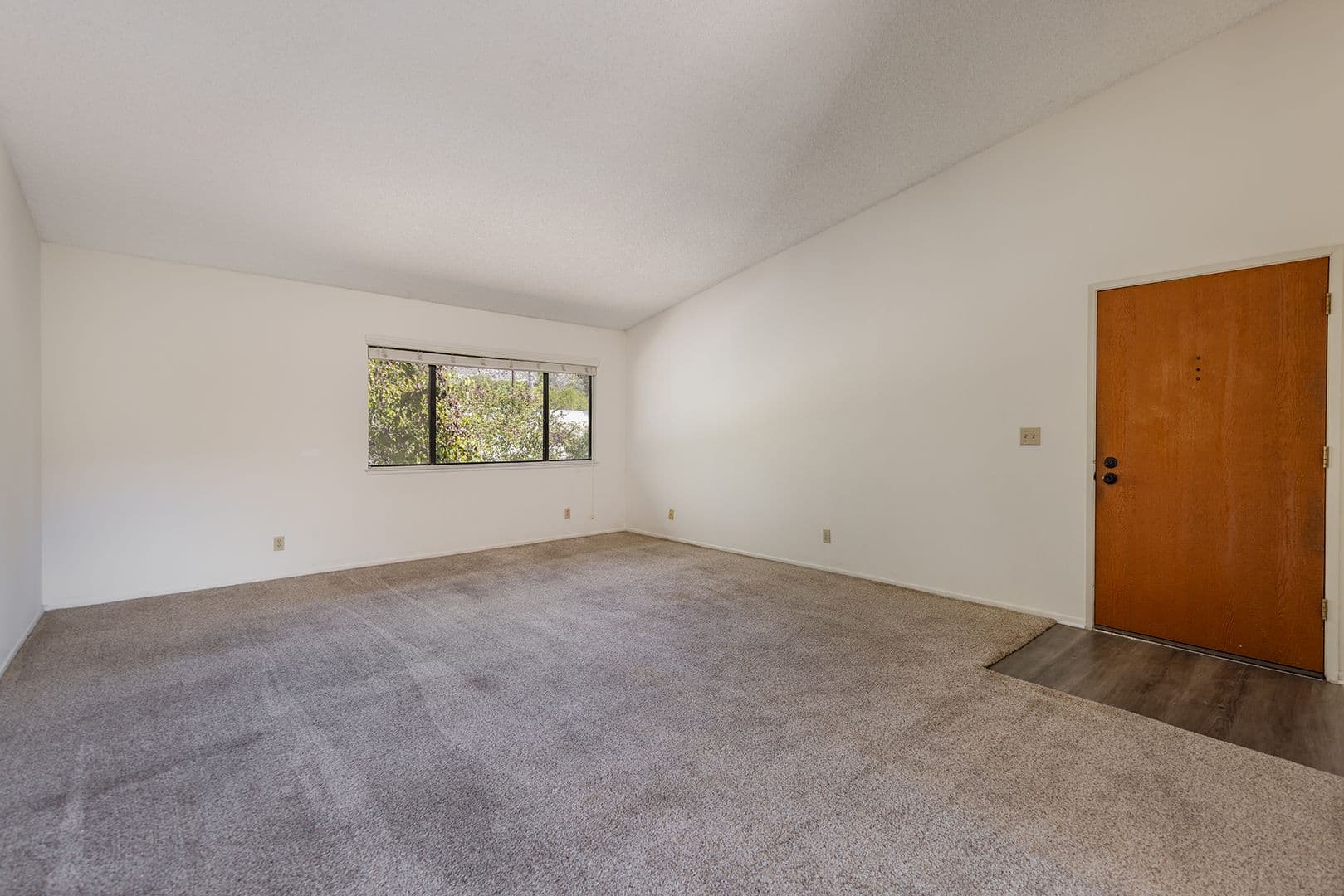Ojai Apartment: 107 W Oak street