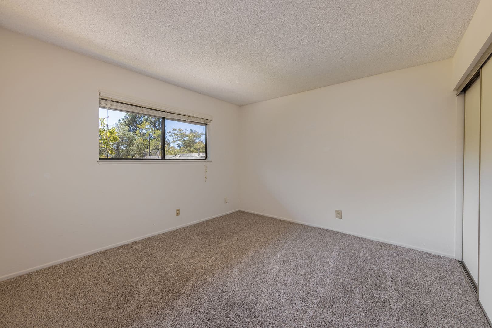 Ojai Apartment: 107 W Oak street