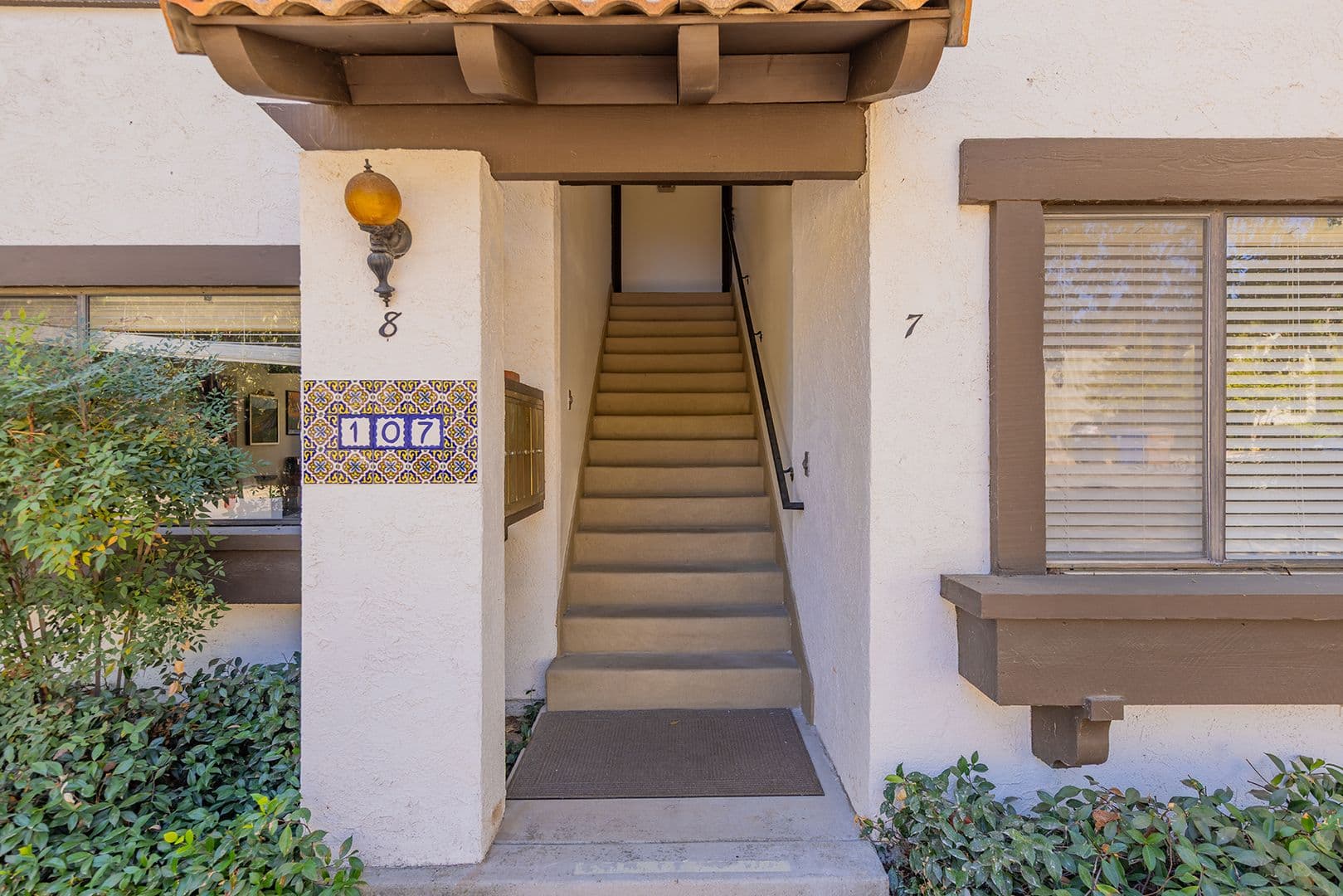 Ojai Apartment: 107 W Oak street
