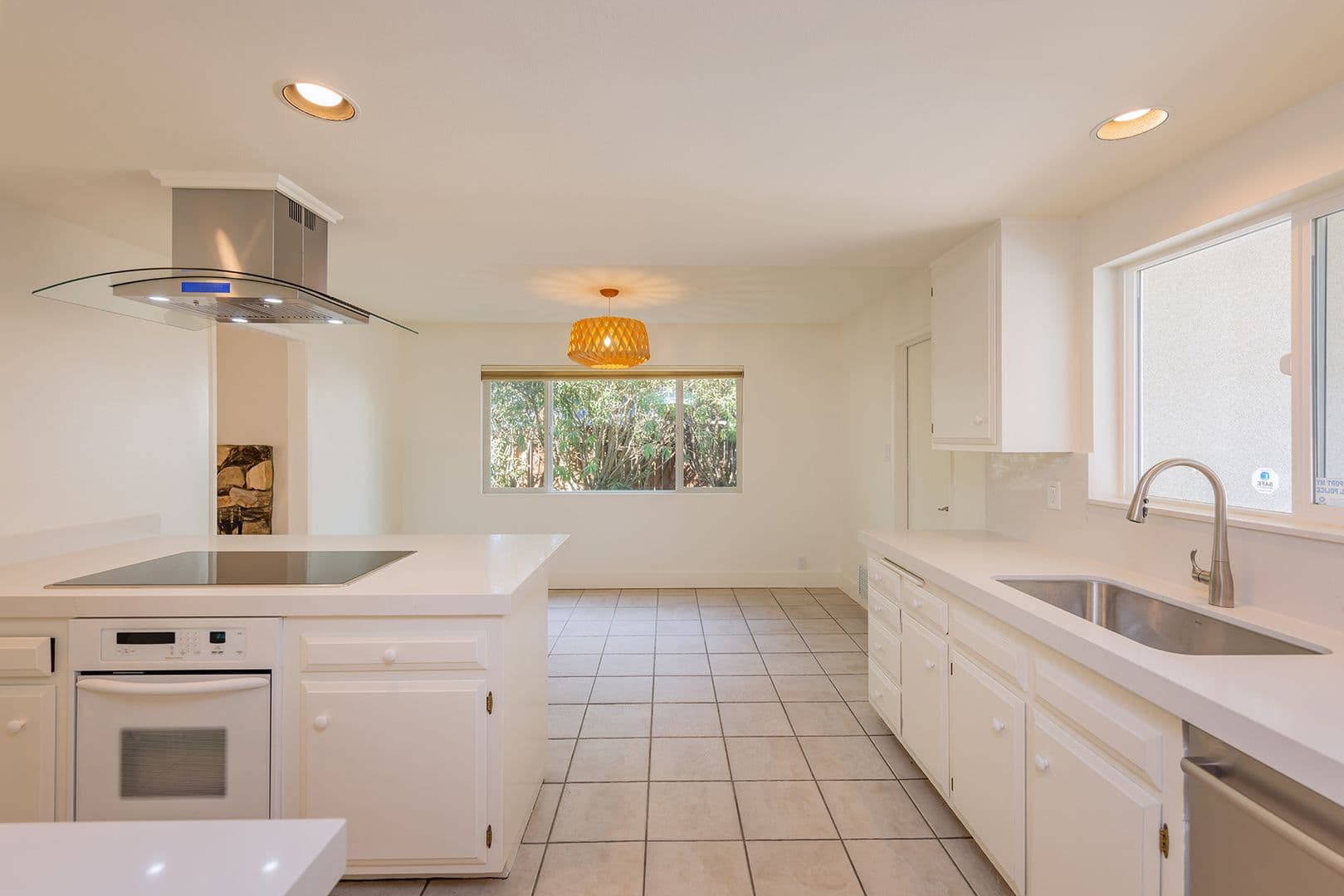 Ojai House: 1162 Camille Dr