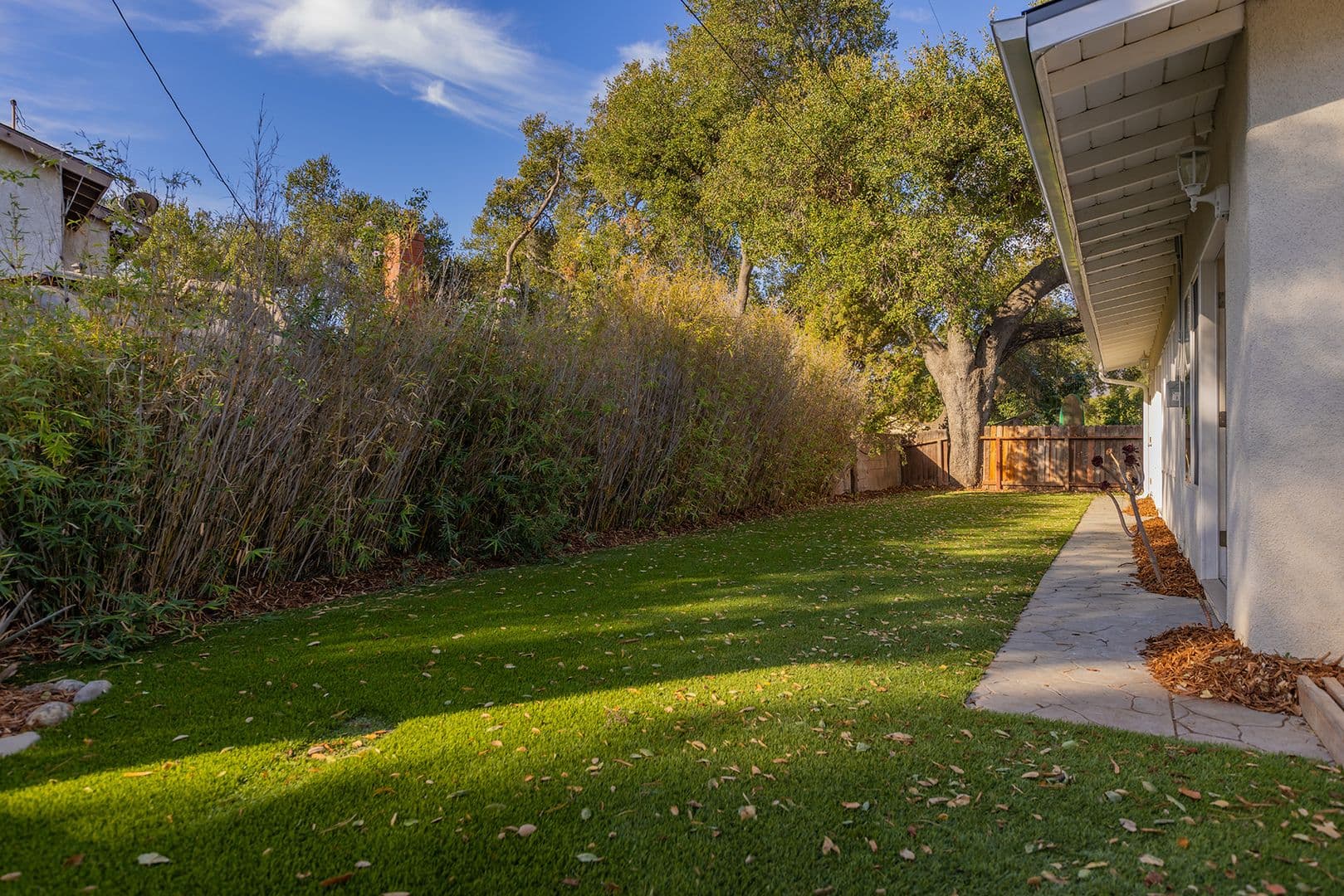 Ojai House: 1162 Camille Dr