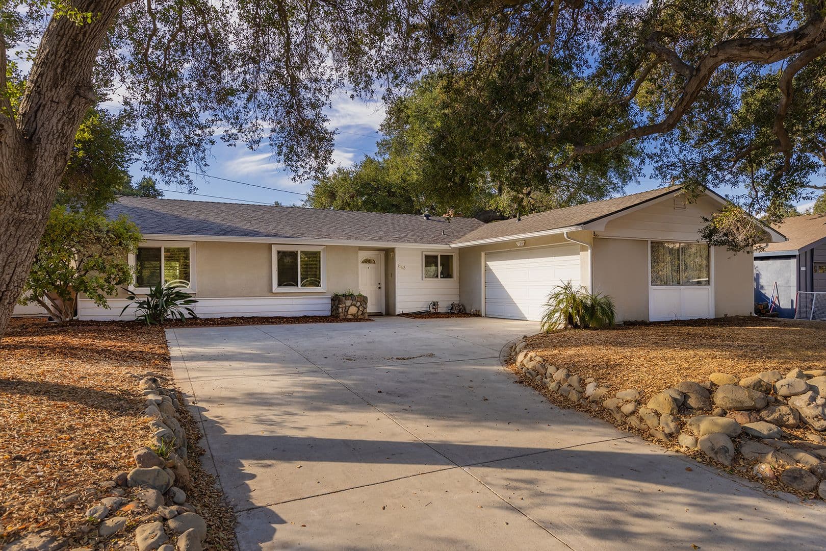 Ojai House: 1162 Camille Dr