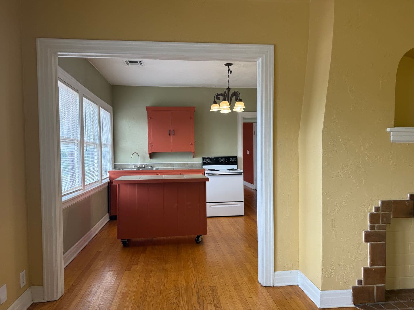 Oklahoma City Apartment: 2417 N. Robinson Avenue