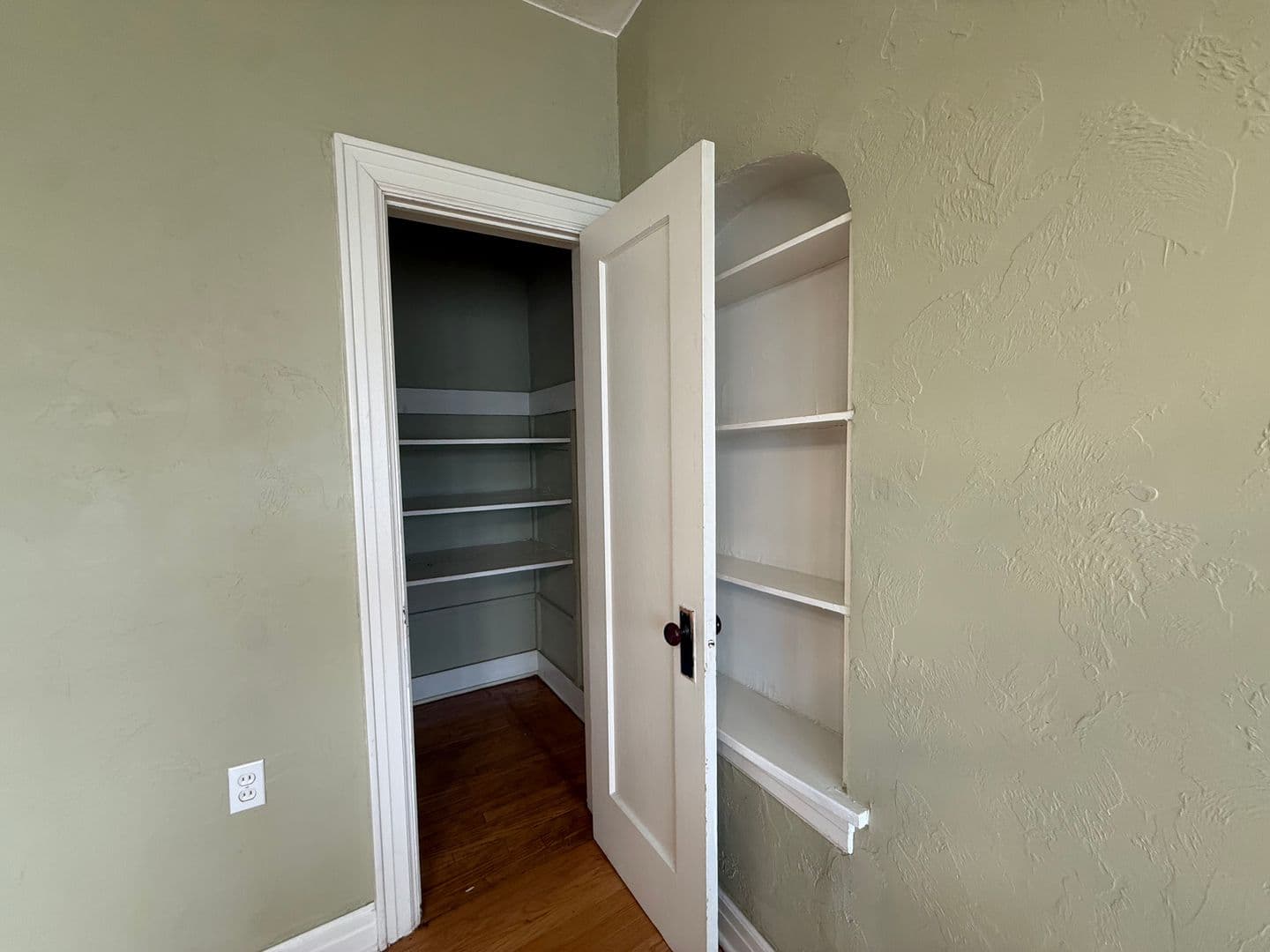Oklahoma City Apartment: 2417 N. Robinson Avenue