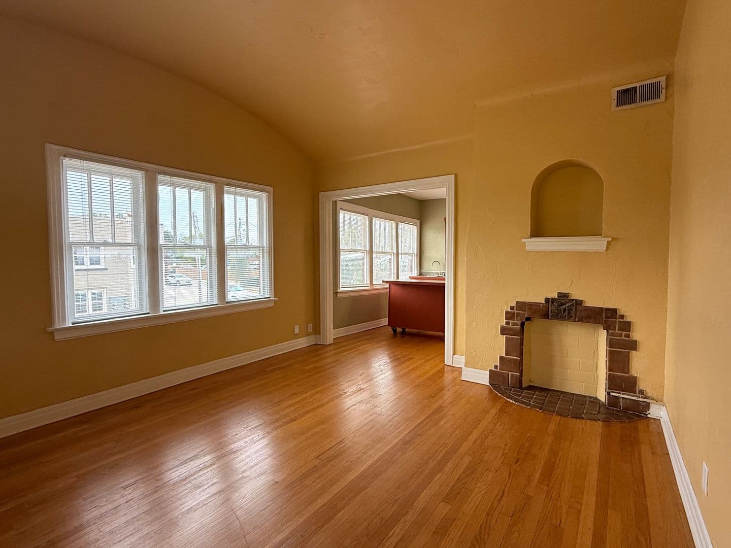 Oklahoma City Apartment: 2417 N. Robinson Avenue