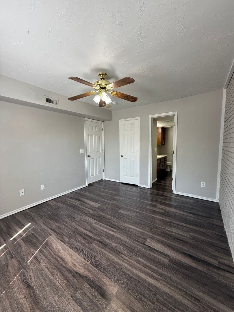 Oklahoma City Apartment: 2021 NW 25th Street