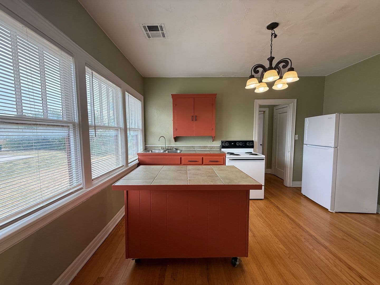Oklahoma City Apartment: 2417 N. Robinson Avenue